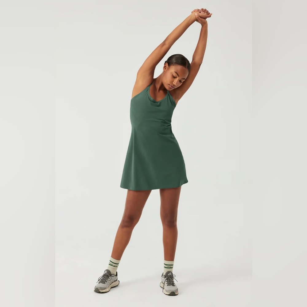NWT Outdoor Voices The Exercise Dress Evergreen size S/M built in shorts/pockets - Picture 5 of 13